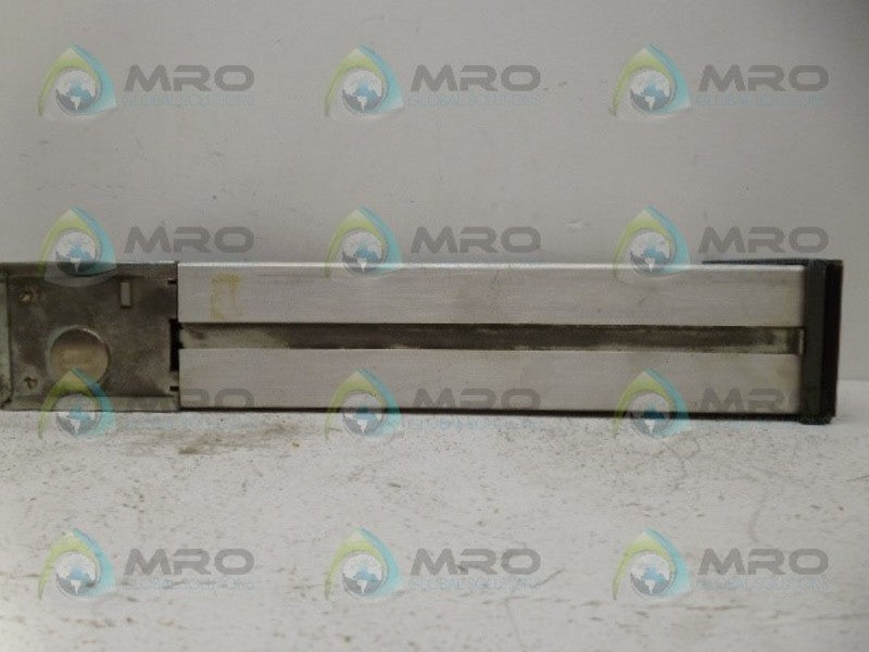 LEEDS & NORTHRUP 7863-4-2-1-002-1-2-1-001-0 OXYGEN ANALYZER UNMP