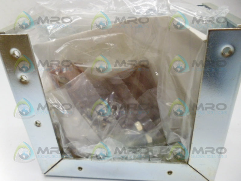 RUSSELLSTOLL FR-109 END FEED BOX NSMP