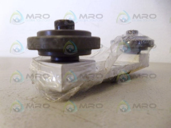 2753 ROLLER WHEEL BRACKET NSNP