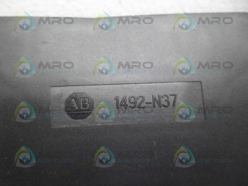 ALLEN BRADLEY 1492-N37 END BARRIER UNMP