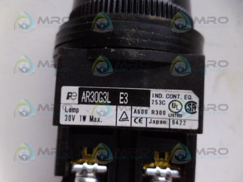 FUJI AR30G3LE3 WHITE PUSHBUTTON UNMP