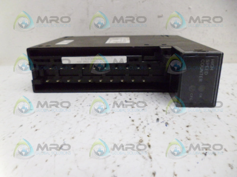 GE FANUC IC693APU300E COUNTER MODULE (MISSING TERMINAL) UNMP