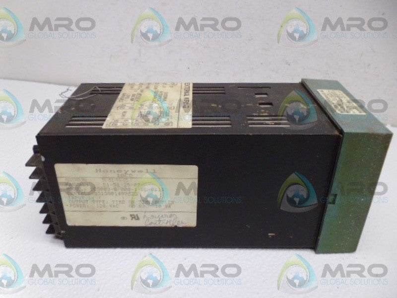 HONEYWELL DC3003-0-000-1-UL-0111 UNMP