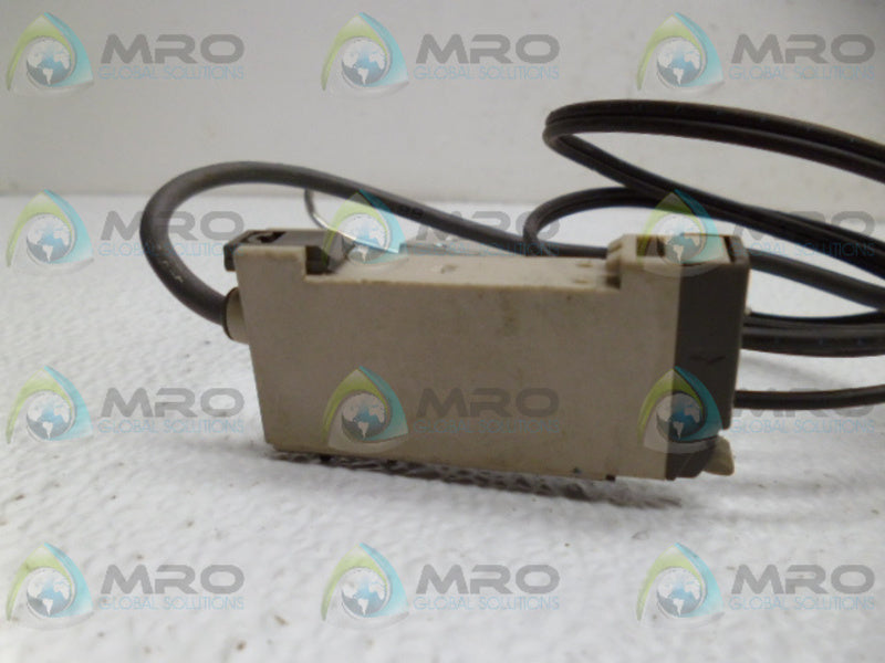 OMRON E3X-NH41 PHOTOELECTRIC SWITCH UNMP