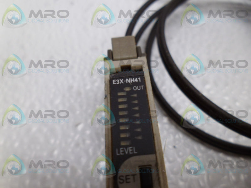 OMRON E3X-NH41 PHOTOELECTRIC SWITCH UNMP
