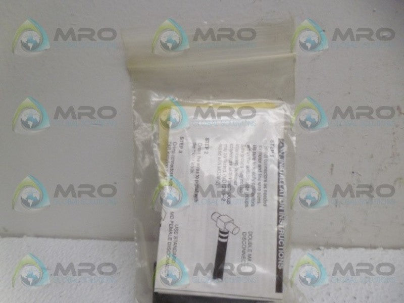 THOMAS & BETTS MDBOOT-1 INSULATOR NSMP