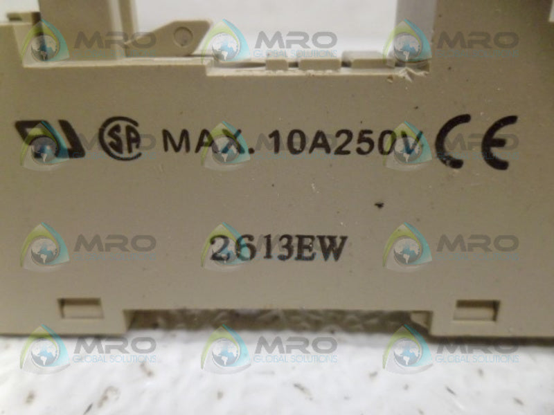 OMRON 2613EW SOCKET UNMP