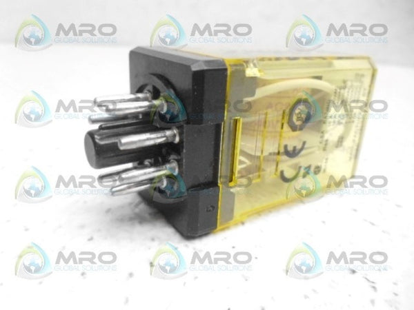 IDEC RR2P-UL RELAY 240VAC UNMP