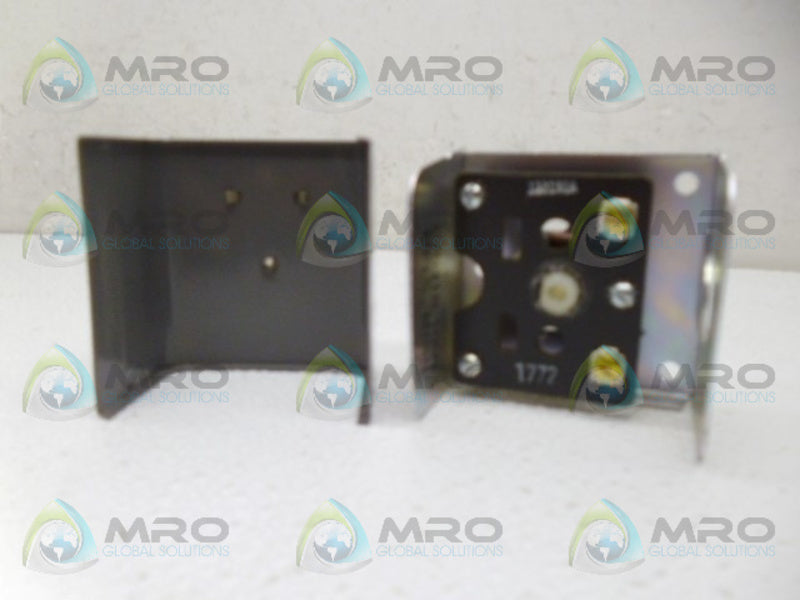 HONEYWELL C7031B1009 DUCT-IMMERSION NSNP