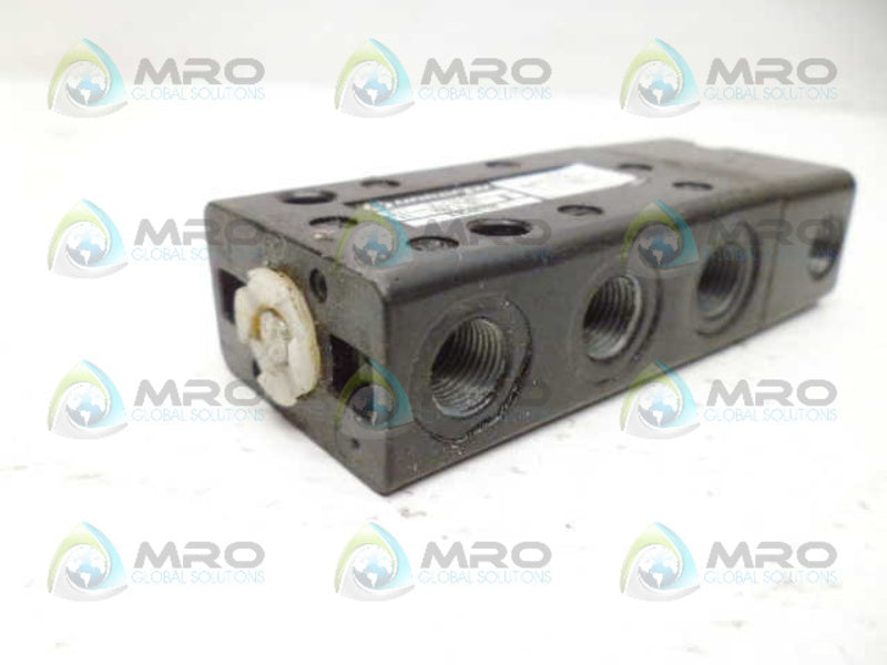 NORGREN X3046702 ROLLER LEVER PILOT VALVE UNMP