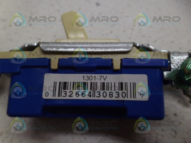 COOPER 1301-7V SINGLE POLE SWITCH NSNP