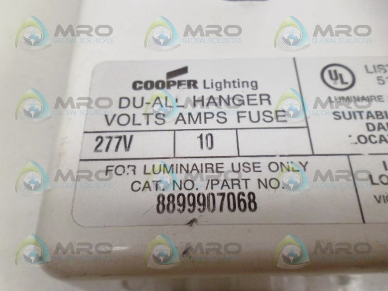 COOPER 8899907068 LIGHTING FIXTURE UNMP