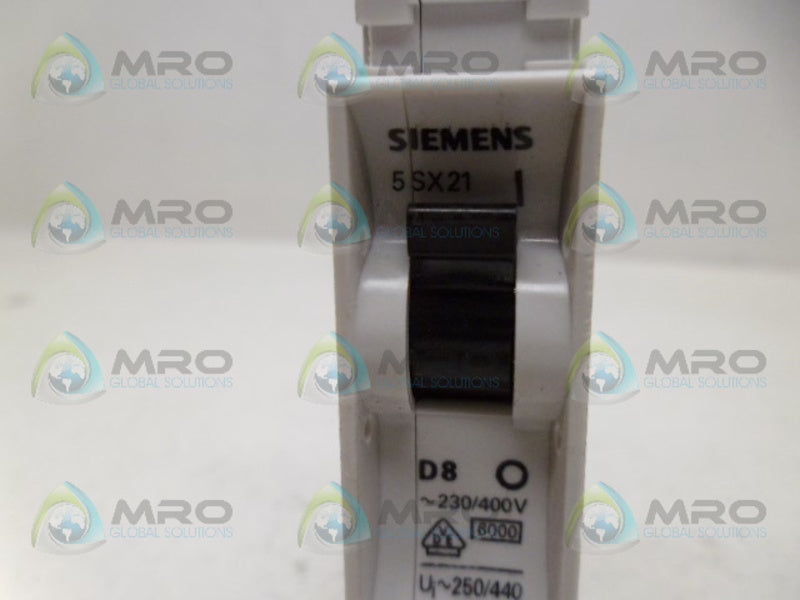 SIEMENS 5SX2108-8 CIRCUIT BREAKER 8A NSNP