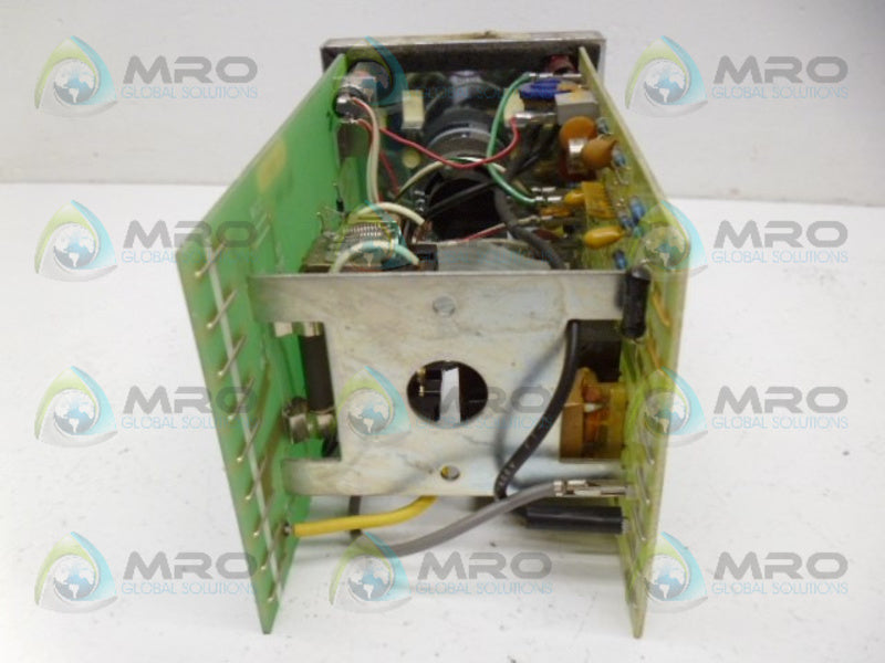 BARBER-COLMAN 121L-10015-031-1-00 TEMPERATURE CONTROLLER (AS PICTURED) UNMP