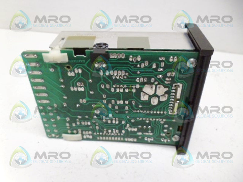 EUROTHERM 106/028/70/020/19/59/001/ TEMPERATURE CONTROLLER UNMP