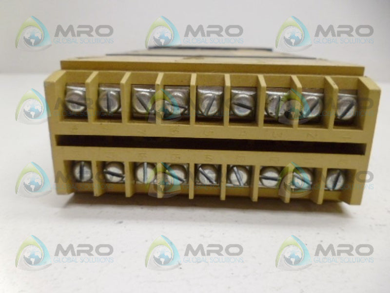 EUROTHERM 840/J/0-1000F// TEMPERATURE CONTROLLER UNMP