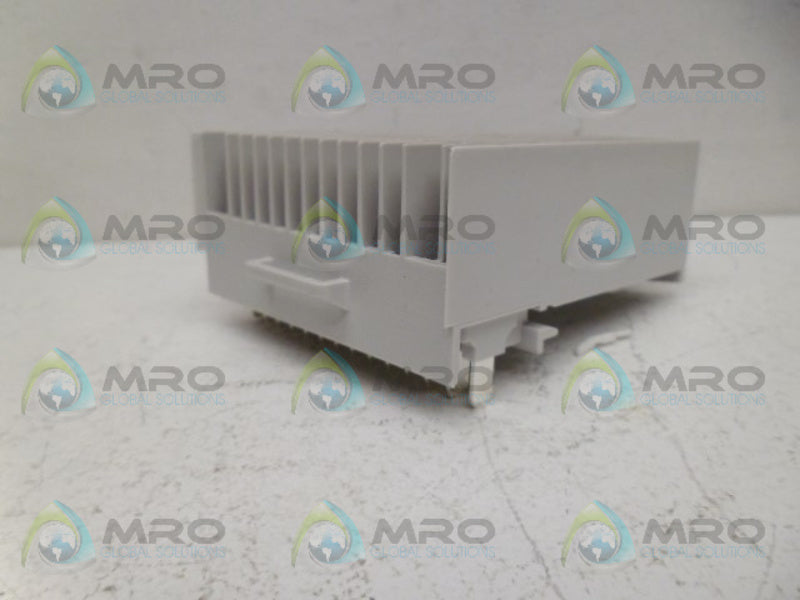 SIEMENS 3WL9111-0AB08-0AA0 DISCONNECT CRADLE NSNP