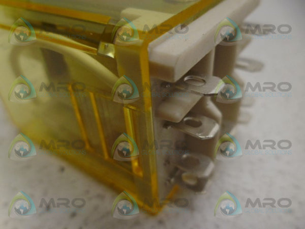 IDEC RR3B-UL RELAY 110VDC NSNP