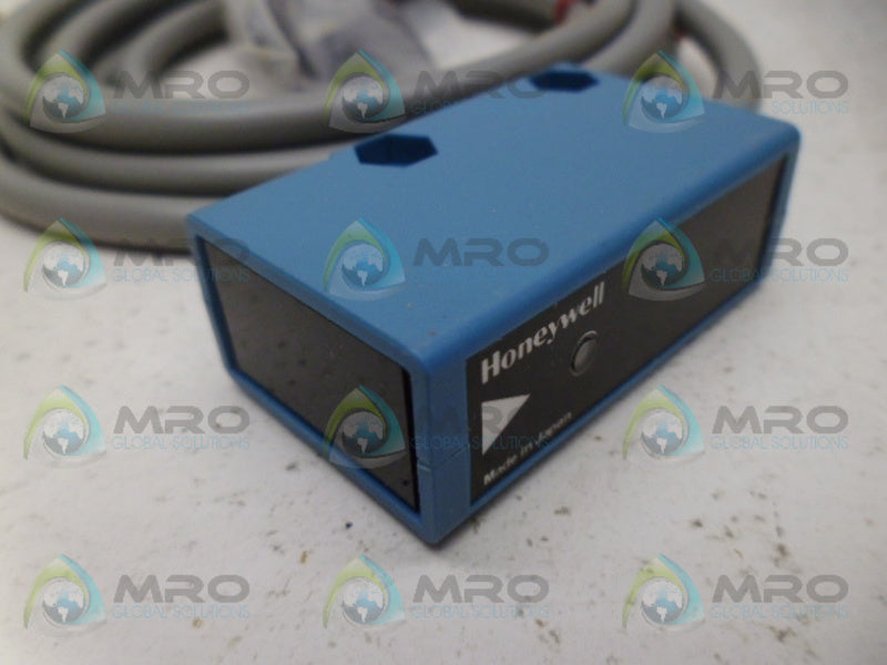 HONEYWELL FE7C-TT2R-M PHOTOELECTRIC CONTROL NSMP