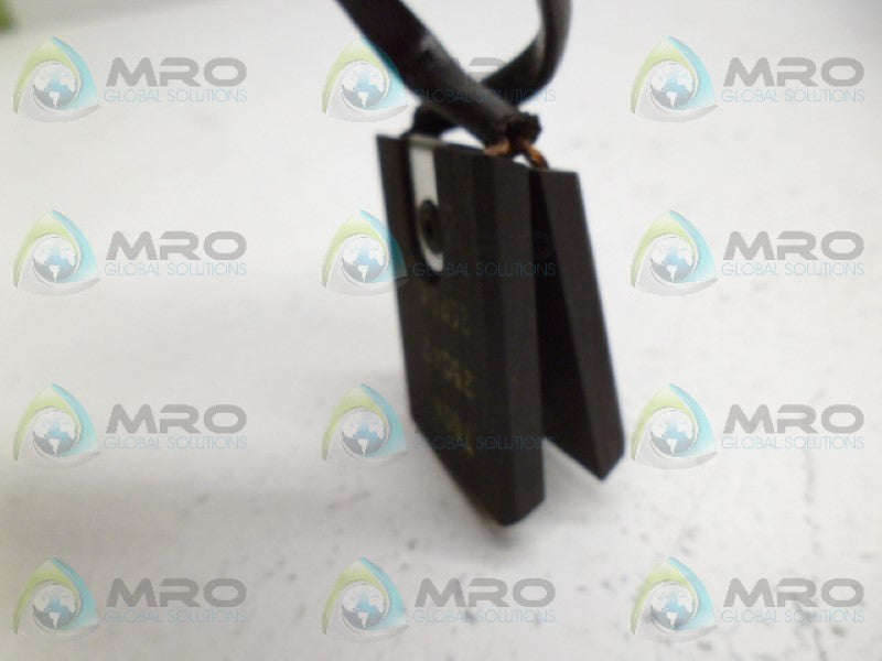 NATIONAL T604 25C47 25P04 CARBON BRUSH UNMP