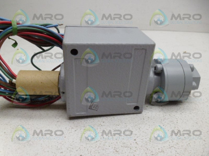 ITT 100P47C6ABR PRESSURE SWITCH NSNP