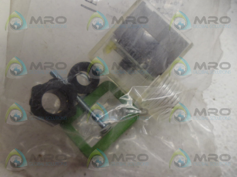 MURR ELEKTRONIK 7000-29885-0000000 VALVE PLUG NSMP