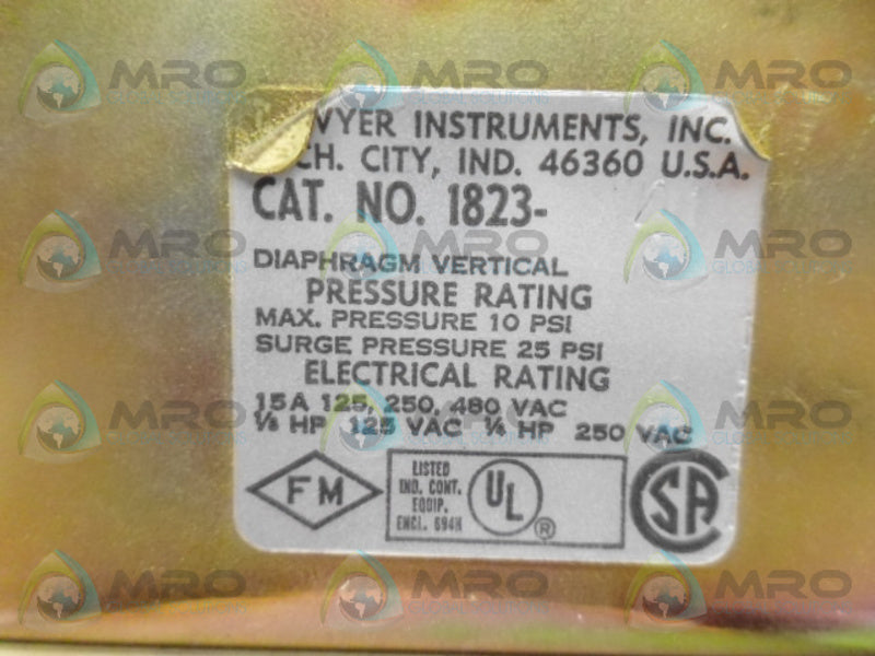 DWYER 1823 PRESSURE SWITCH UNMP