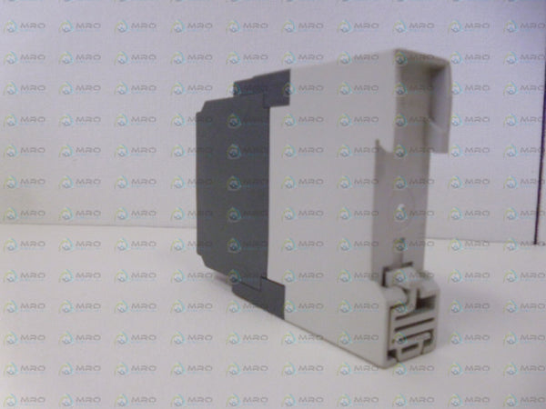 ABB 1SVR430221R7100 INTERFACE RELAY  NSMP