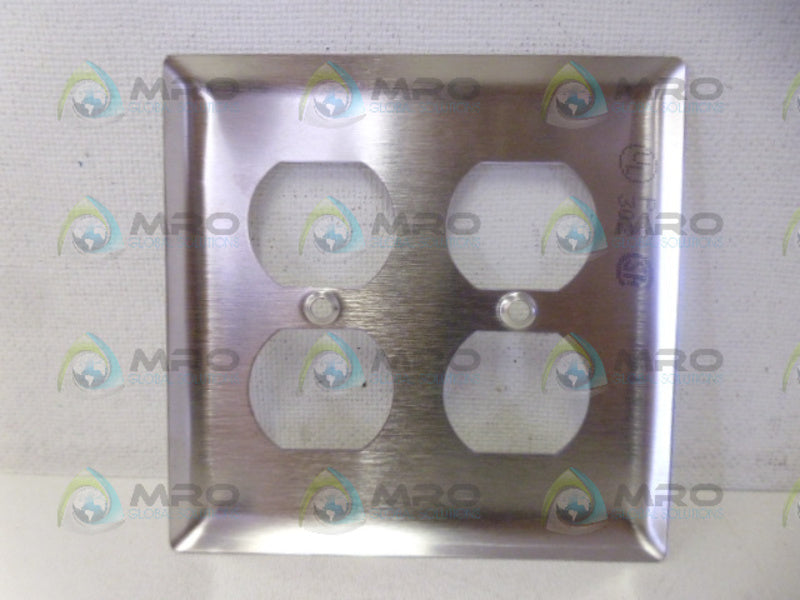 COOPER P-S 302 WALLPLATE NSNP