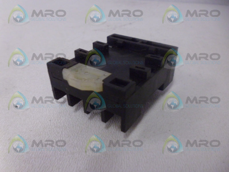 SELECTA SR67083A RELAY SOCKET NSNP