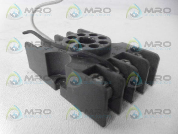 YOUNG S-8 RELAY SOCKET 10A UNMP