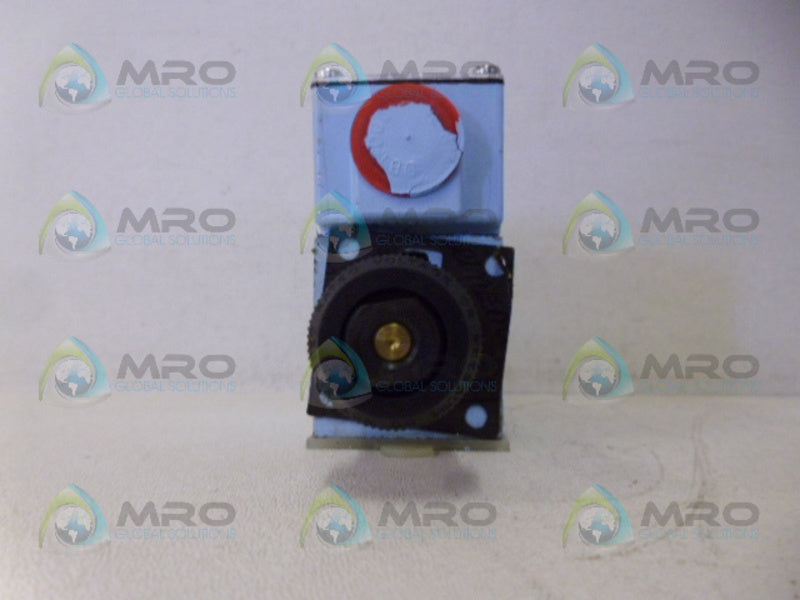 DENISON A4D0135207030200A1W01328 SOLENOID VALVE (AS PICTURED) NSNP