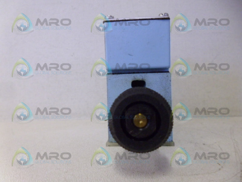 DENISON A4D0135207030200A1W01328 SOLENOID VALVE (AS PICTURED) NSNP