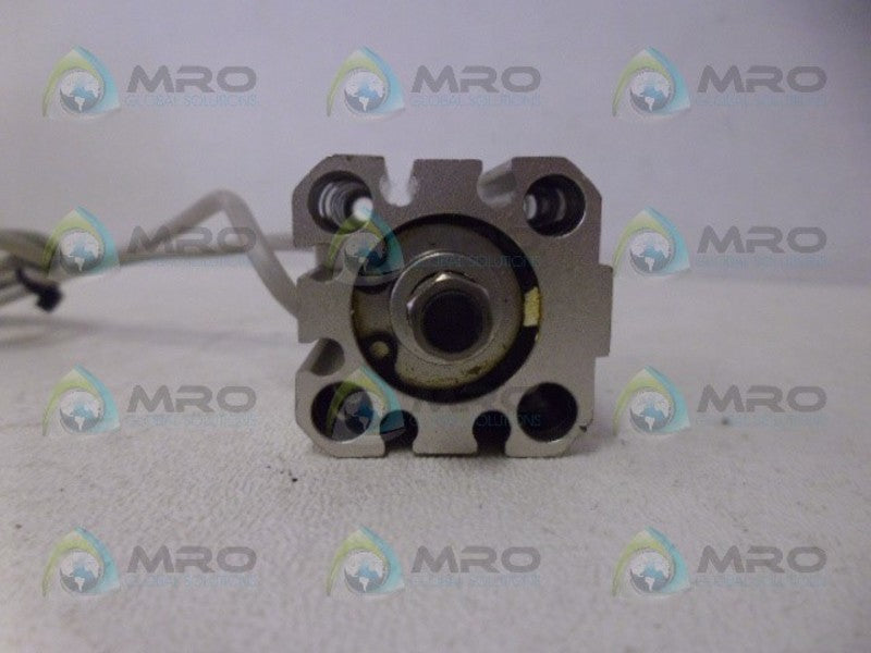 SMC NCDQ8M075-100 COMPACT CYLINDER NSNP