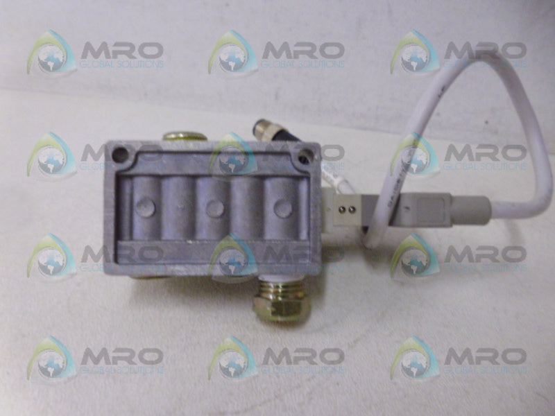 SMC SV2200R-5W1U-02N EXTERNAL PILOT VALVE NSNP