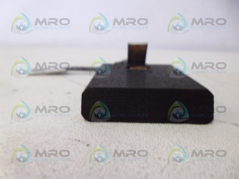 CARBON PRODUCTS 9-90 8790303P24 T563 CARBON BRUSH NSNP