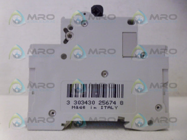 SCHNEIDER 25674 CIRCUIT BREAKER 20A NSMP