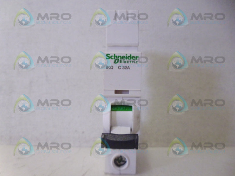 SCHNEIDER IKQC32A CIRCUIT BREAKER 1P 32A NSNP