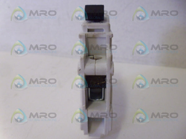 SQUARE D TYPE 3 CIRCUIT BREAKER 1 P 32A NSNP