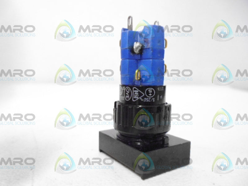 E A O 31-122-025 SQUARE PUSH BUTTON NSNP
