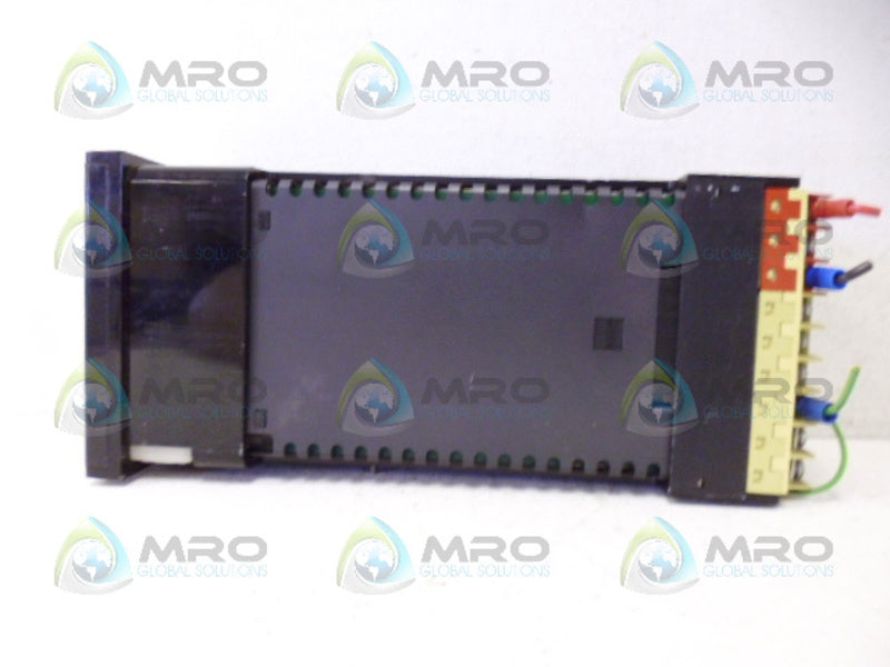 EUROTHERM 820-133-273-170-612-412-512 TEMPERATURE CONTROLLER UNMP