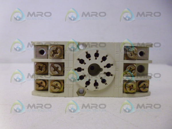 BAUMER ZB-66 RELAY 10A 220V  UNMP