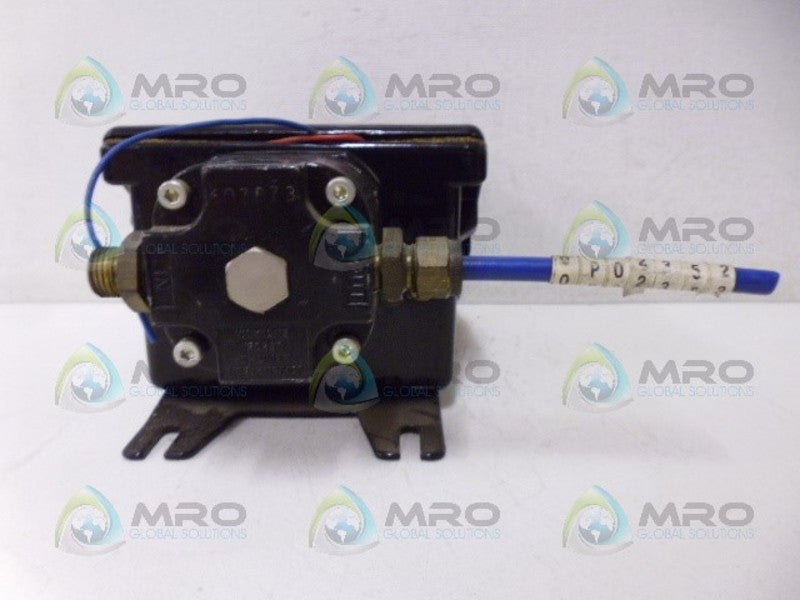 WATSON SMITH TYPE 440 53-8701-00 3-15PSI PNEUMATIC CONVERTER UNMP