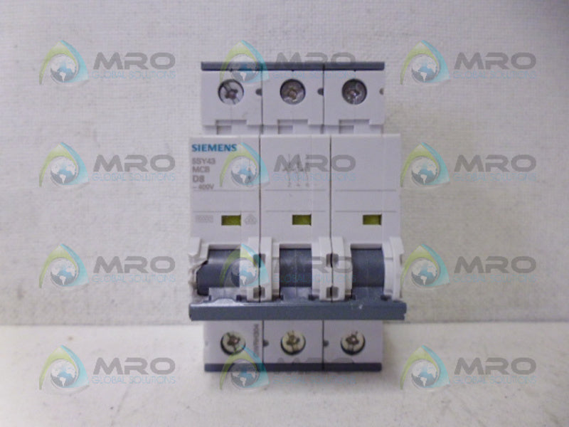 SIEMENS 5SY4308-8 CIRCUIT BREAKER 3P 8A *NEW NO BOX*