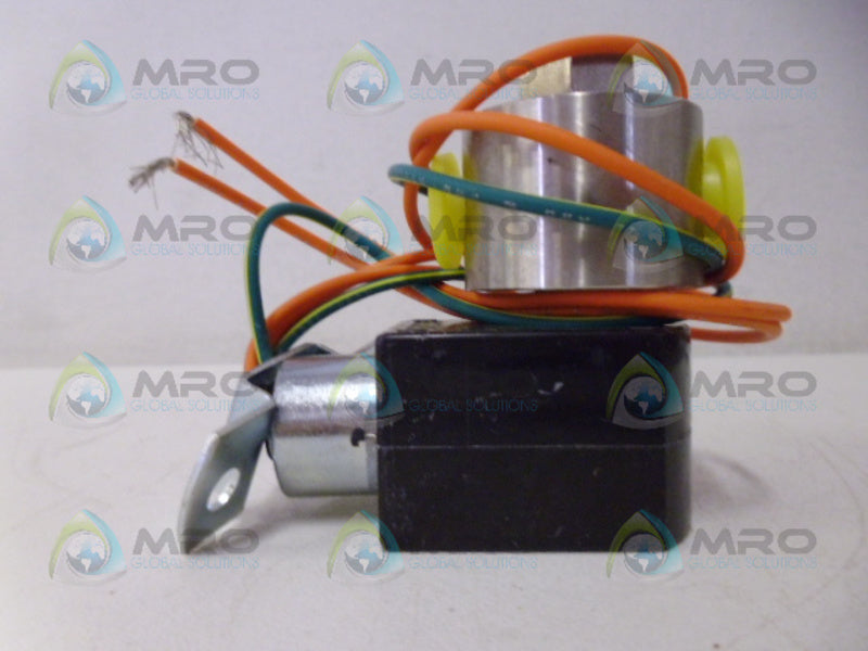 PARKER 04F30C3104AAF4C05 SOLENOID VALVE *NEW IN BOX*