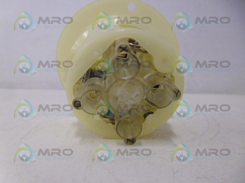LEVITON 2425 TWIST LOCK FLANGED INLET PLUG *NEW IN BOX*