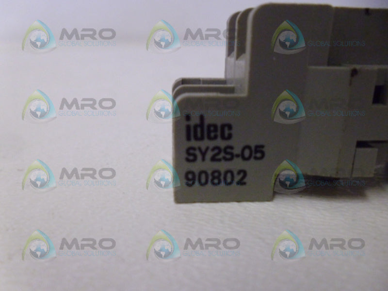 IDEC SY25-05 POWER SOCKET NSNP