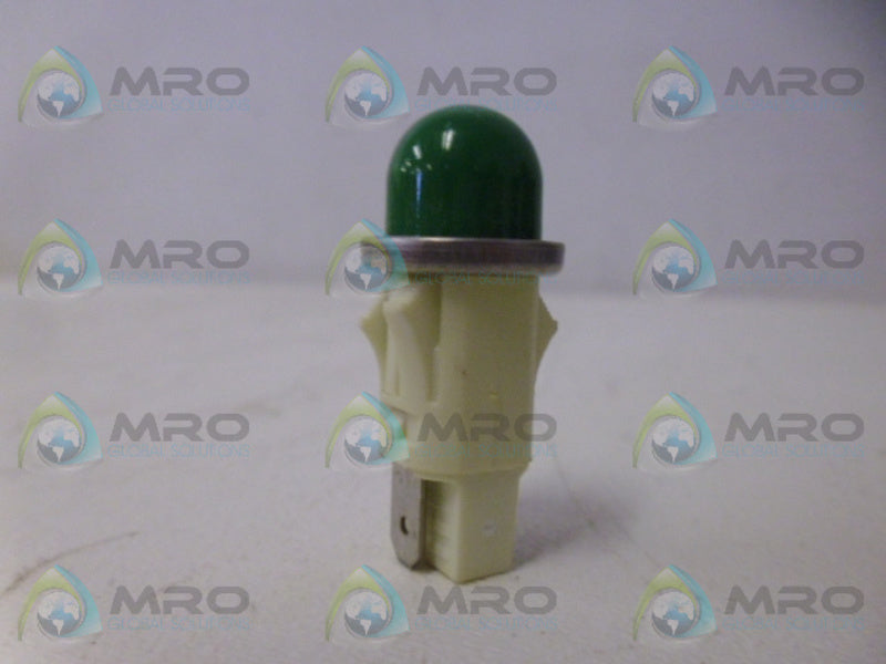 CHICAGO MINIATURE 1090QA5 INCANDESCENT GREEN BULB 1W NSNP