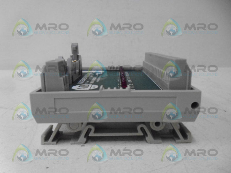 ALLEN BRADLEY 1492-IFM20D24 SER. A INTERFACE MODULE NSNP