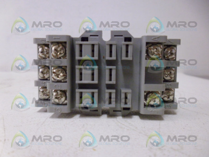 DAYTON 5X853E RELAY SOCKET NSNP